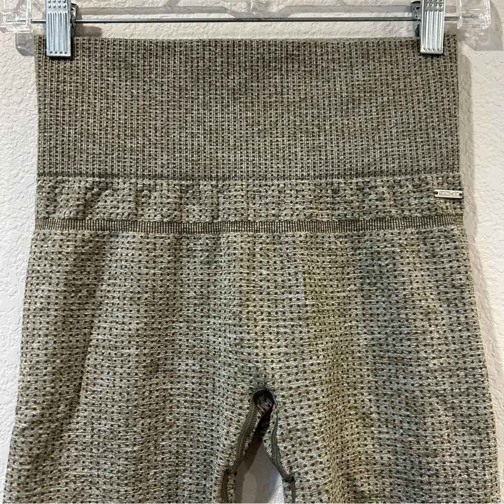 Echt Women’s Green Sensory Seamless Leggings - Small - Picture 4 of 8